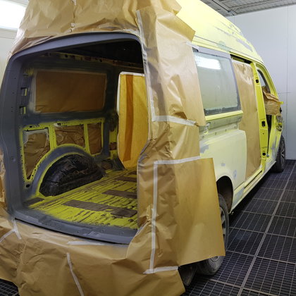 Busa pārkrāsošana