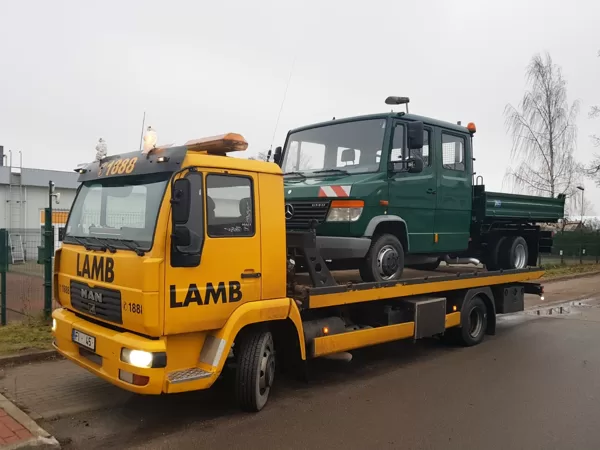 Kravas busu auto evakuācija