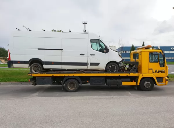 mikroautobusu evakuators